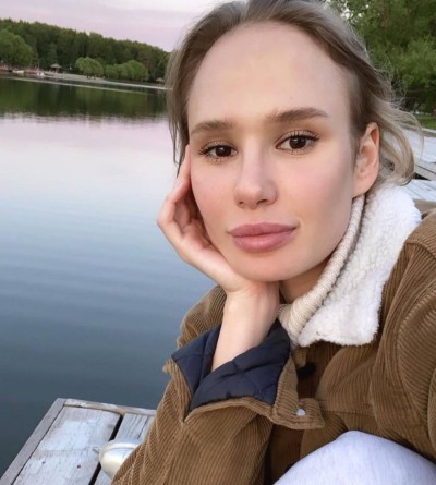 Марина, Г. Калининск