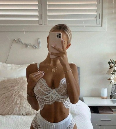 Елена, Г. Калининск