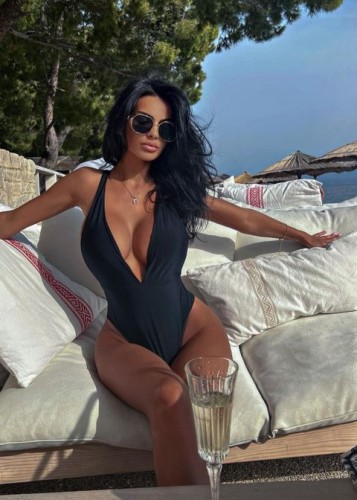 Зоя, Г. Калининск